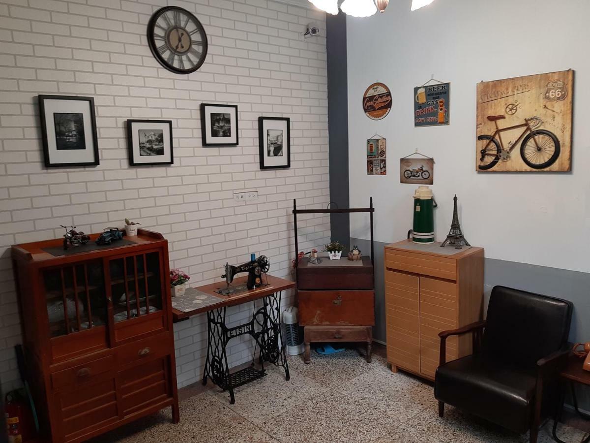 Gratitude Apartment Tainan Luaran gambar